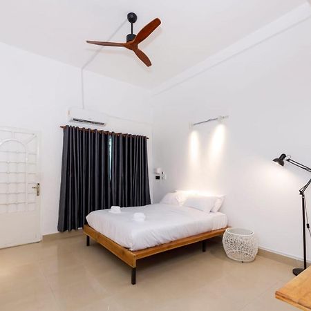 White Angel Boutique Siem Reap Hotel Exterior photo